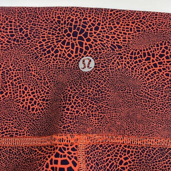 Lululemon High-Rise Leggings - Size 8 - Coral Print - Picture 3 of 5